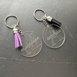 Porte-clé personnalisé en acrylique – Gravure Initial