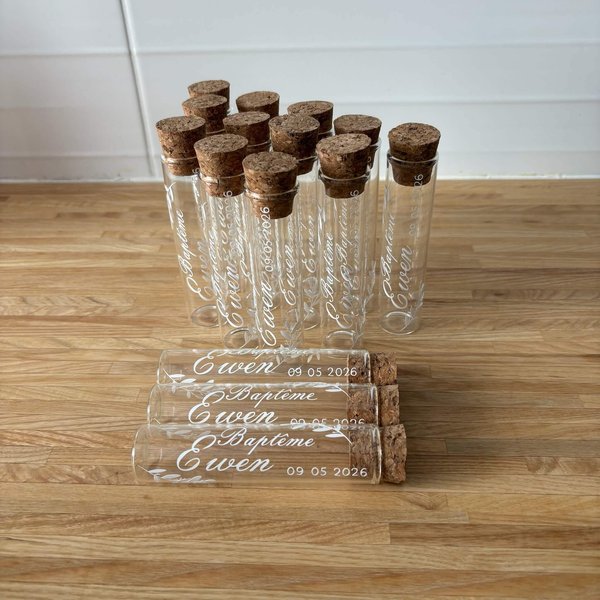 Éprouvettes tube en verre avec bouchon de liège pour dragées de baptême