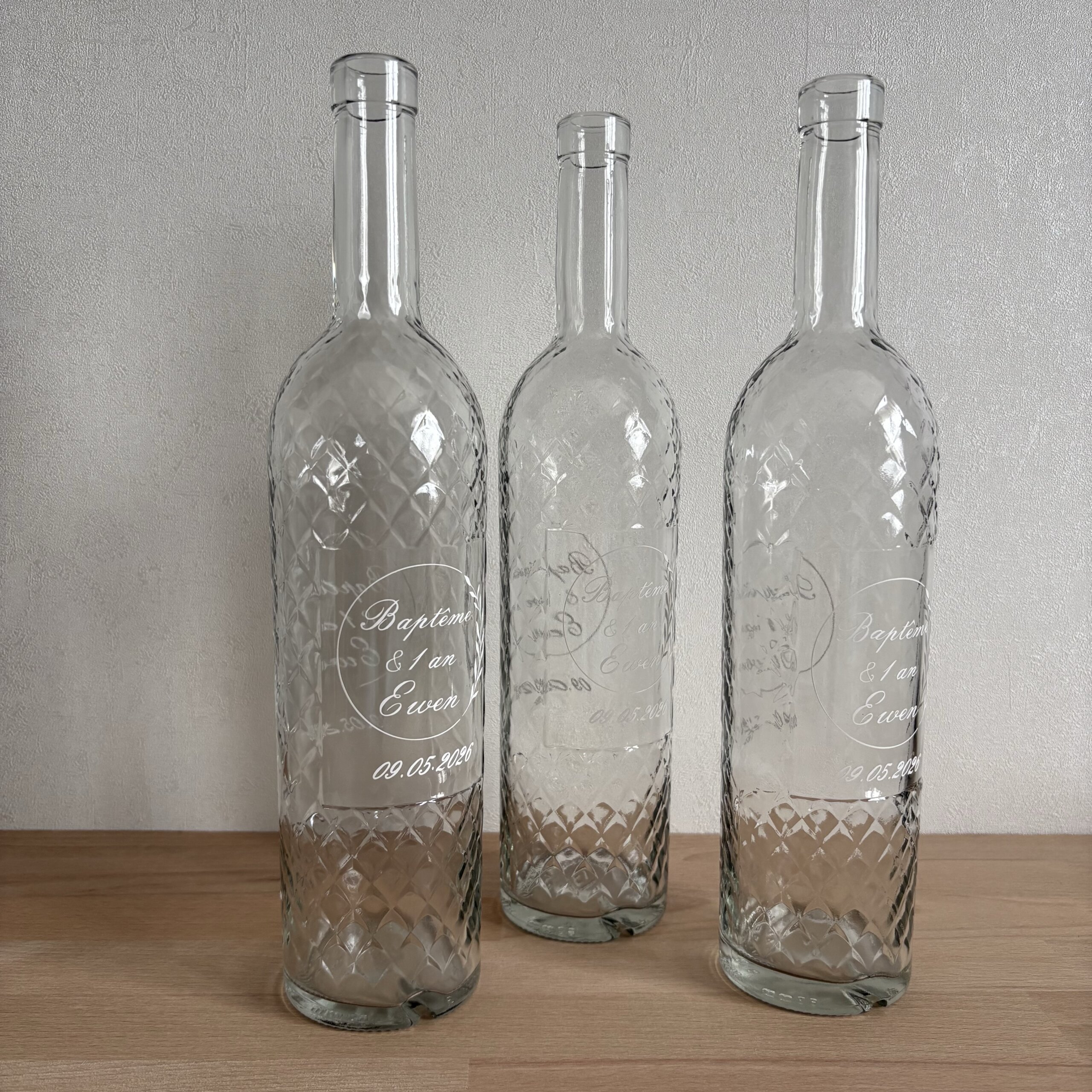 bouteilles en verre personnalisées baptême et 1 an